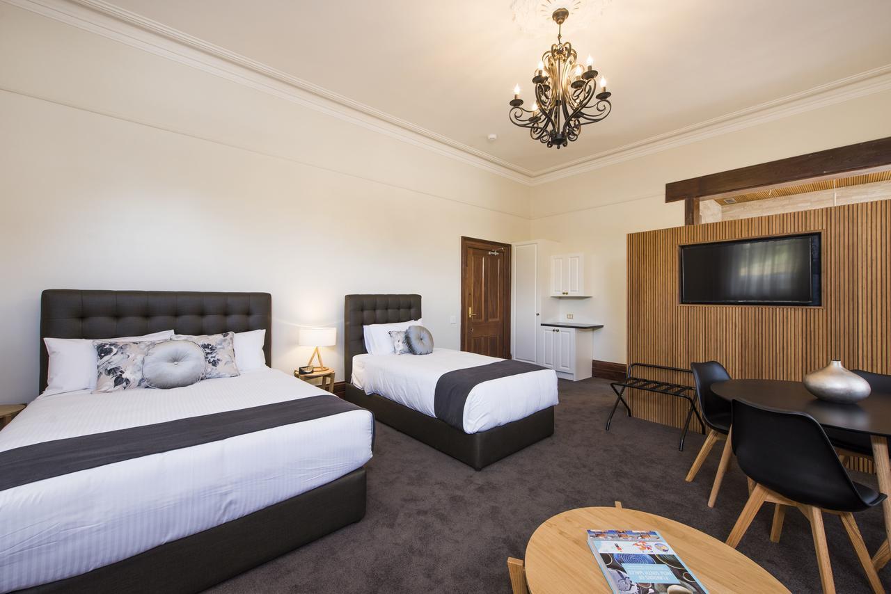 The Parkview Hotel Mudgee Bagian luar foto