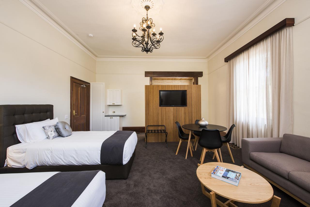 The Parkview Hotel Mudgee Bagian luar foto