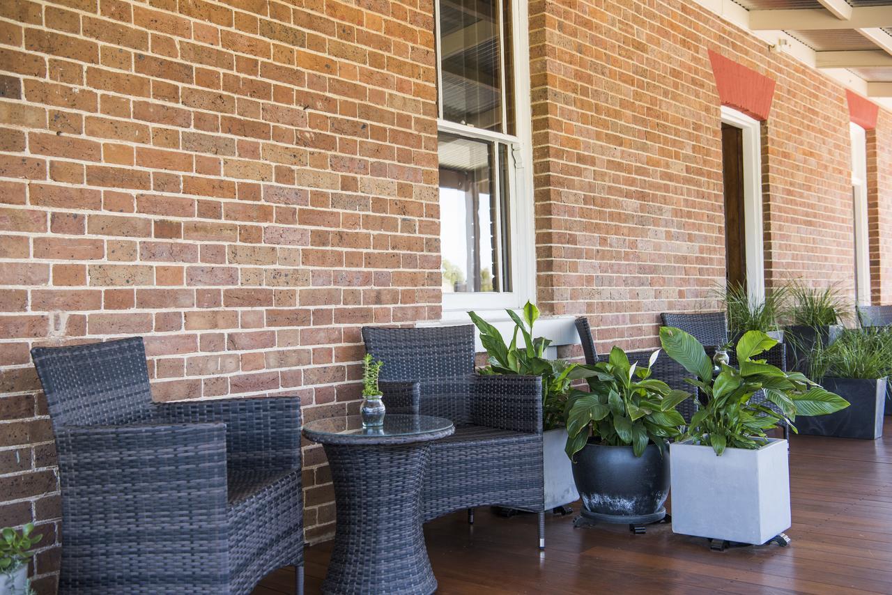 The Parkview Hotel Mudgee Bagian luar foto